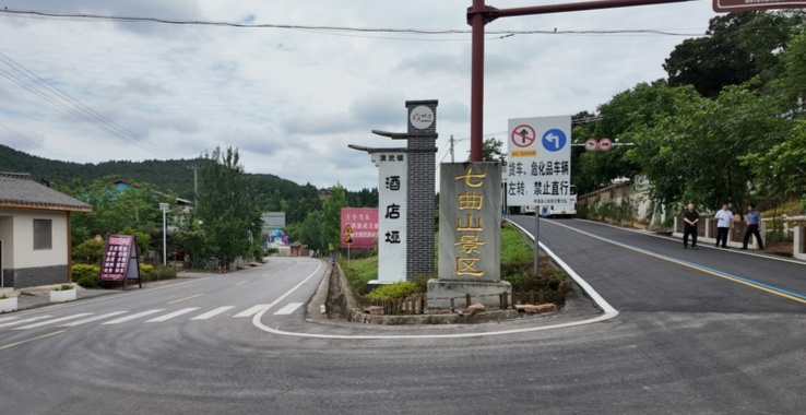 解放军破晓出击现场画面